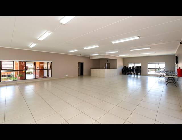 2 BEDROOM APARTMENT FOR SALE IN GREENSTONE HILL